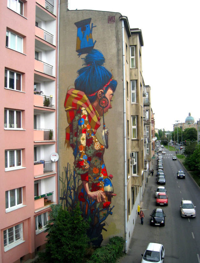Image 4 -- Street artist Sainer goes big in Poland