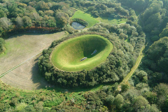 Image 7 -- The Irish Sky Garden crater